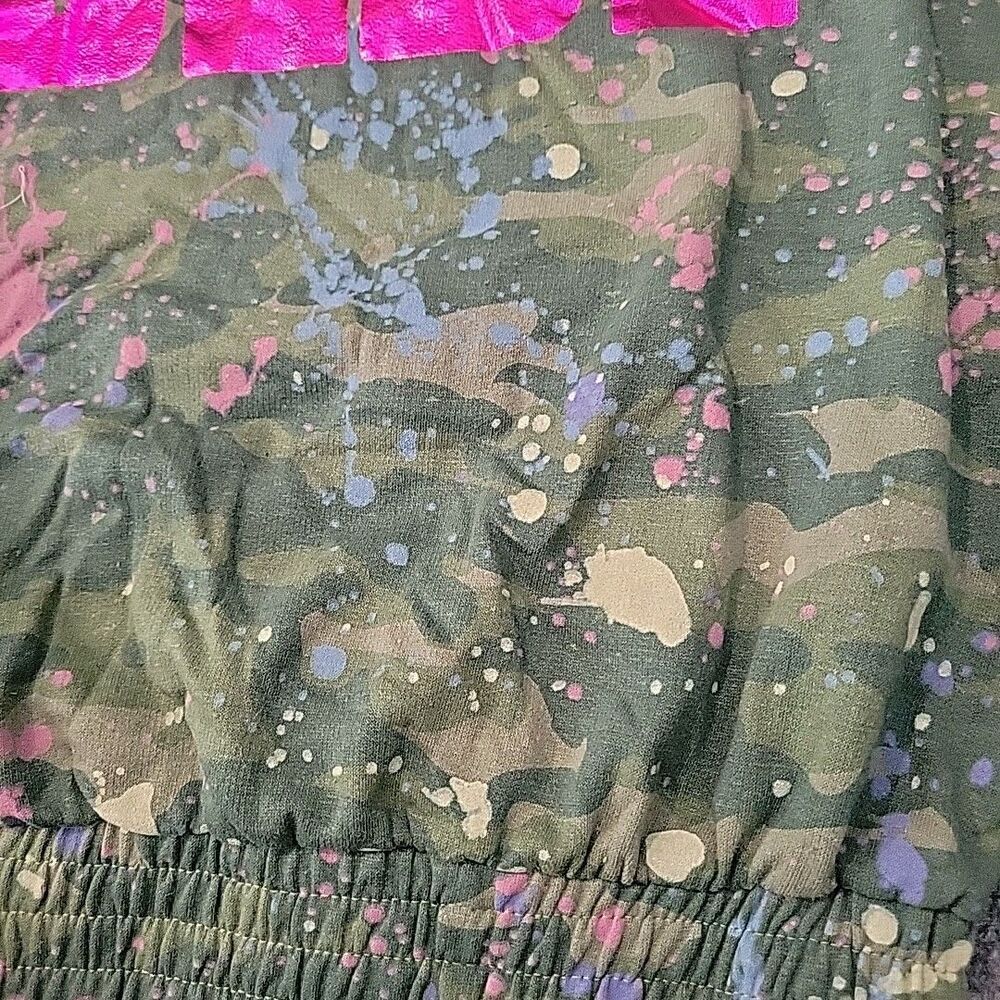 NEW Bebe EHoodie Sweatshirt Elastic Bebe Logo Size M (10/12) Y2K  Camo Paint - Picture 4 of 11